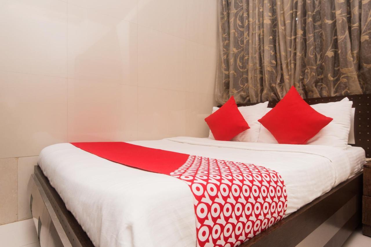 Hotel Oliver, Colaba ムンバイ エクステリア 写真